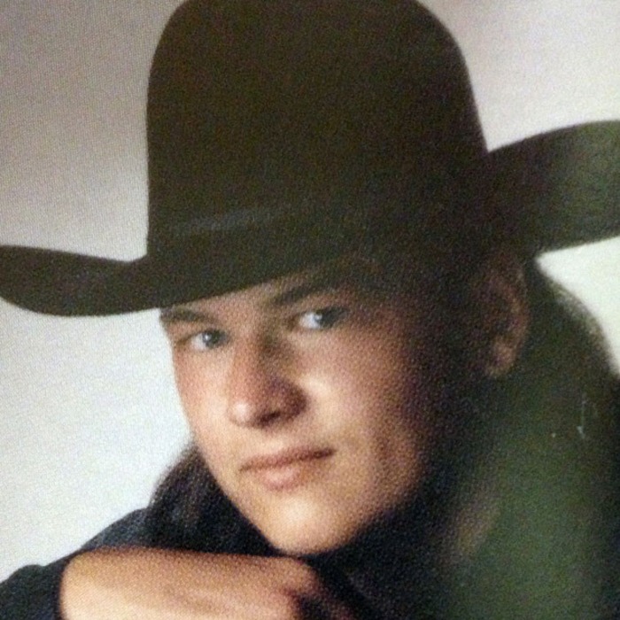 Blake Shelton S Yearbook Photos And Other High School Pics From